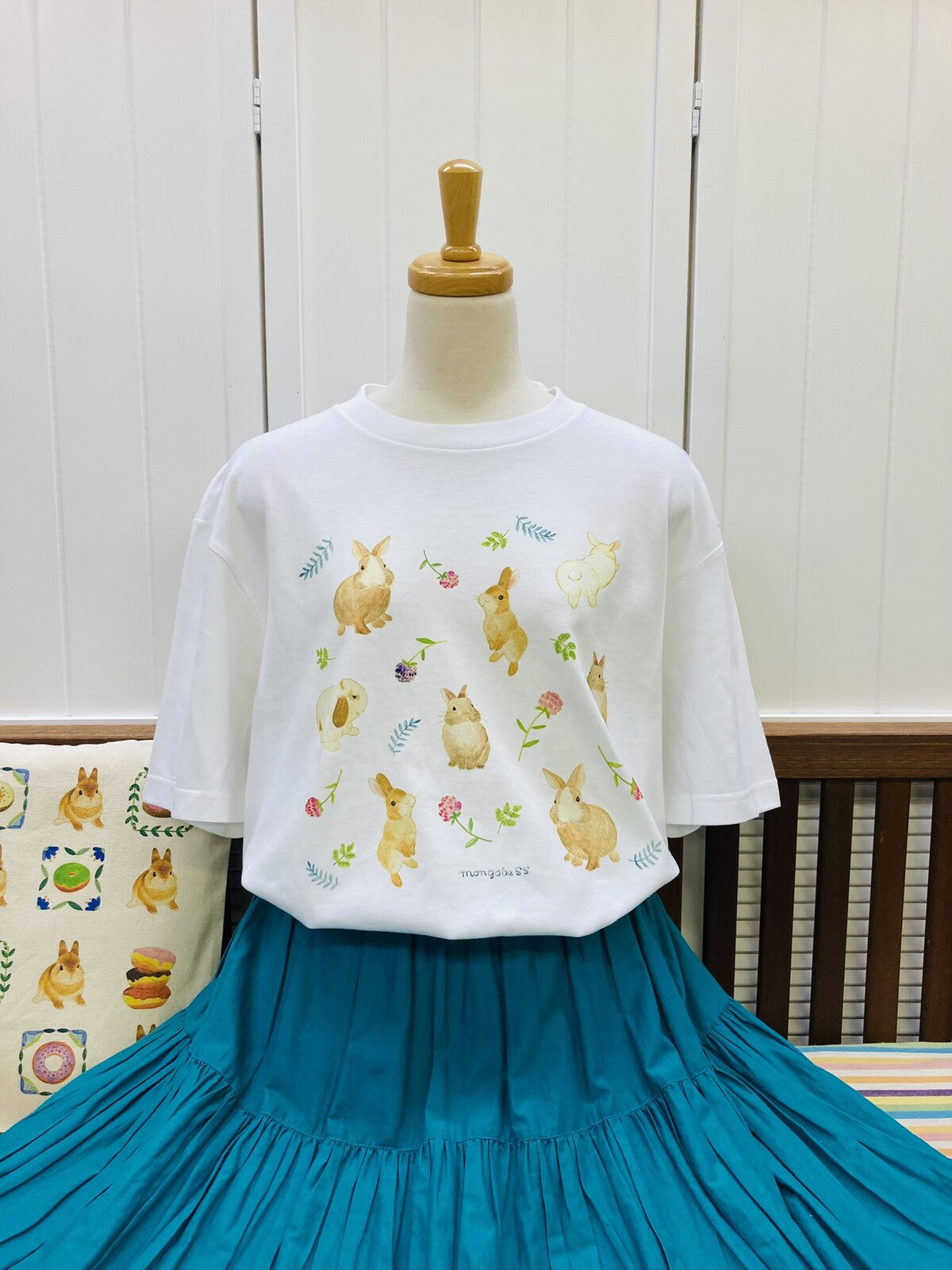 Pomeranian Dog Loose Fit T-Shirt (Made to Order)