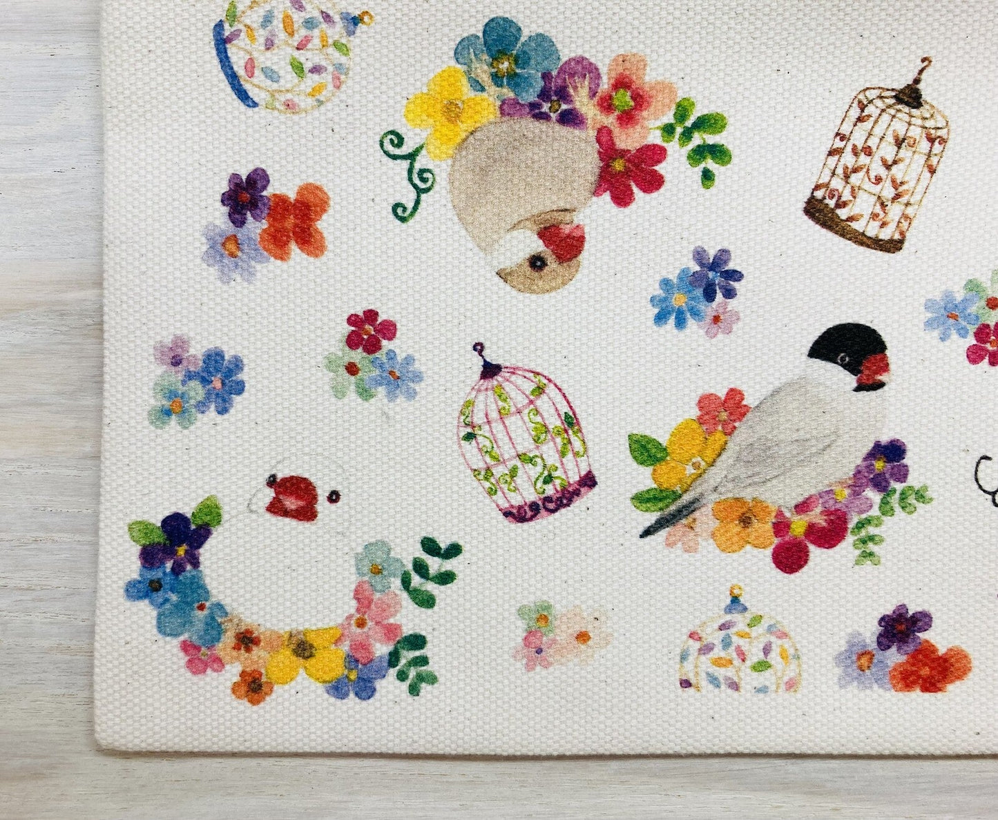 Java Sparrow & Flower Zipper Pouch