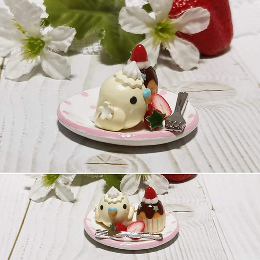 Miniature Japanese Crested Budgie with Strawberry Cupcake