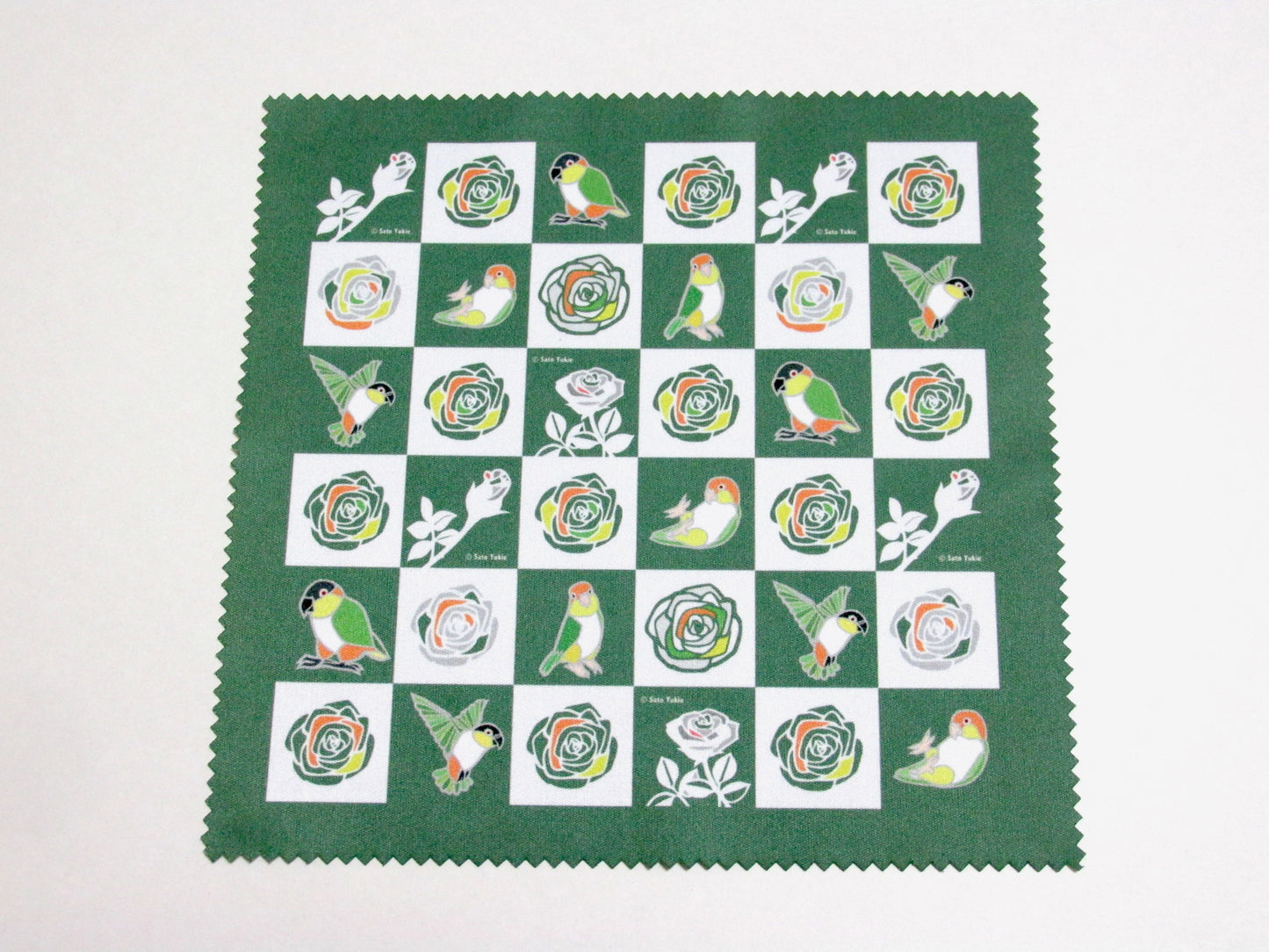 White-bellied Caique & Black-headed Caique Lens Cloth Microfiber Cloth - Boutique SWEET BIRDIE