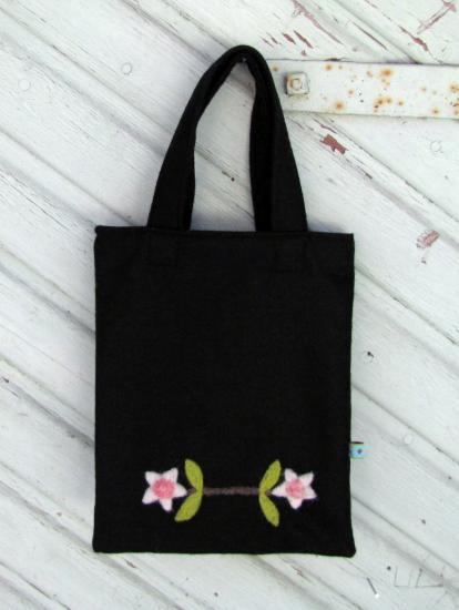 30% OFF 愛鳥コレクション アキクサインコ A5トート ブラック - 小鳥雑貨専門のお店 スウィート・バーディー・ブティック