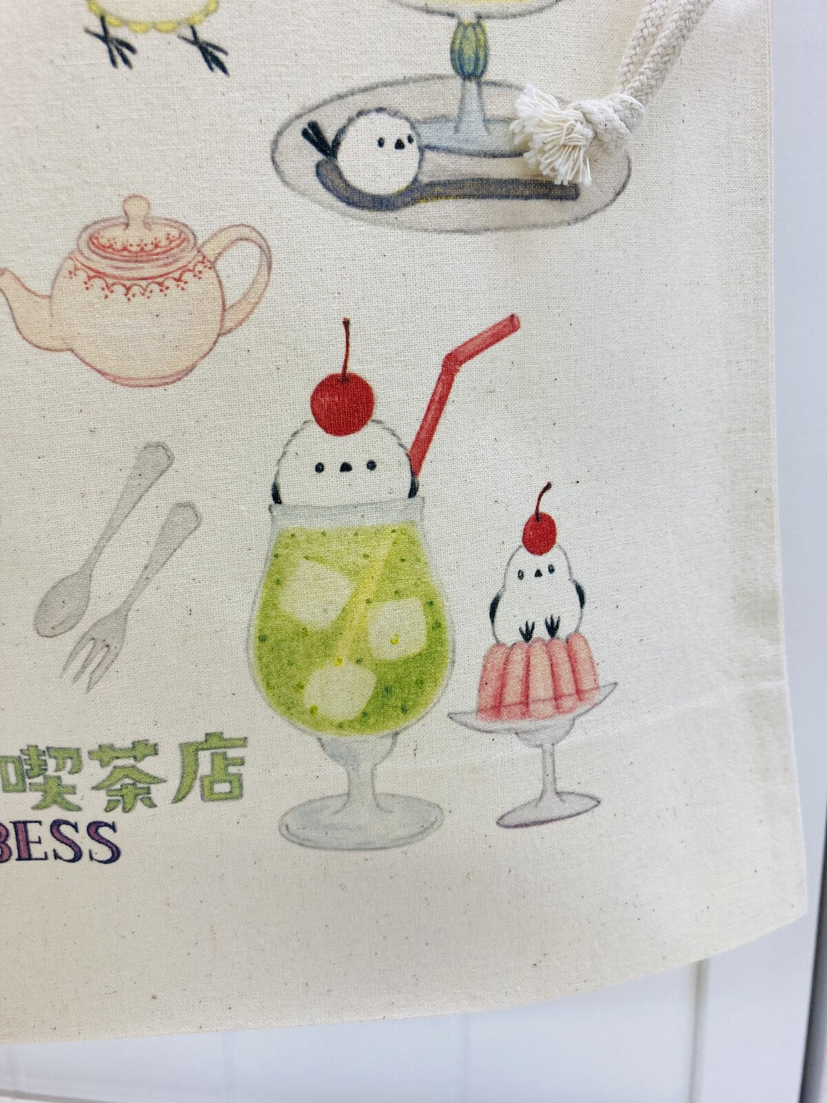 Log-tailed Tit Cafe Lightweight Cotton Drawstring Tote Bag