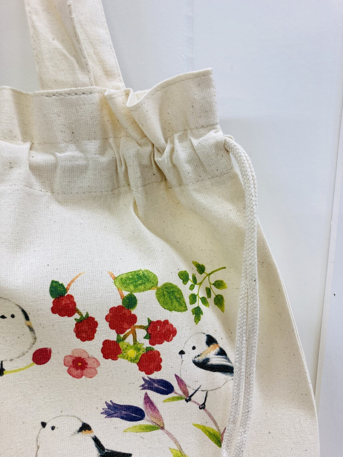 Log-tailed Tit and Flower Lightweight Cotton Drawstring Tote Bag
