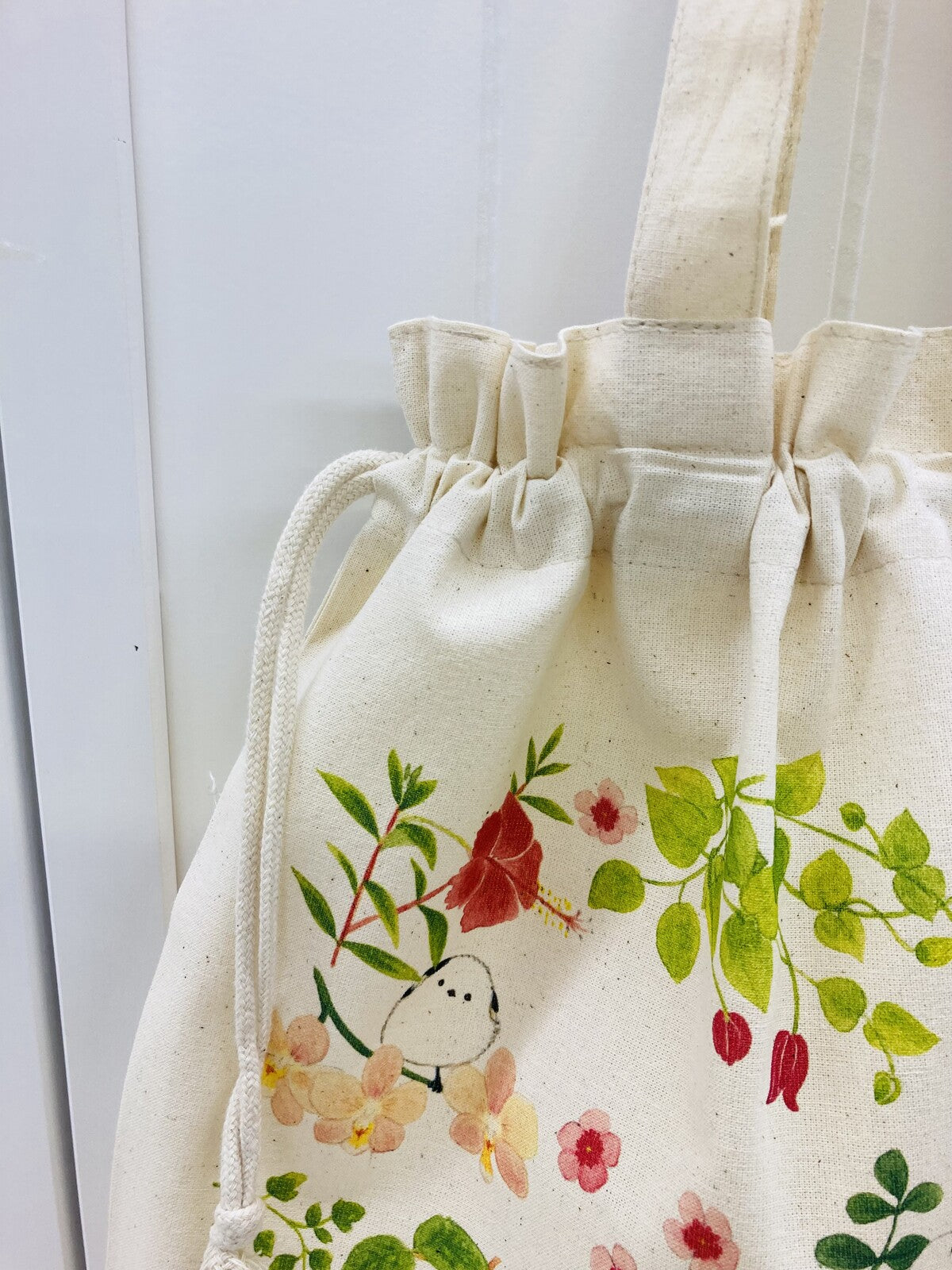 Log-tailed Tit and Flower Lightweight Cotton Drawstring Tote Bag