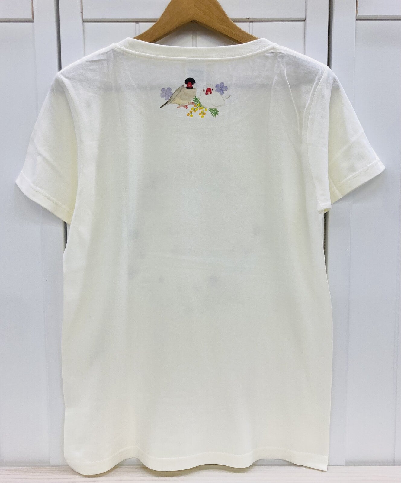 Java Sparrow Wreath Women's T-shirt (Made to Order)