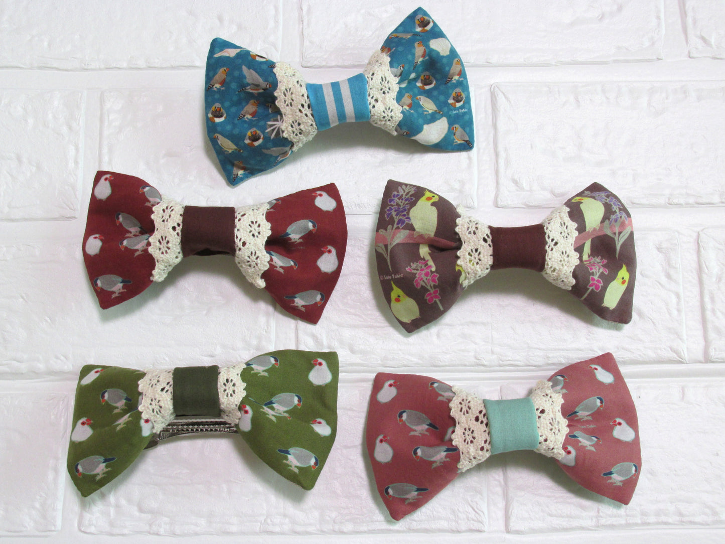 Java Sparrow Ribbon Barrette 2