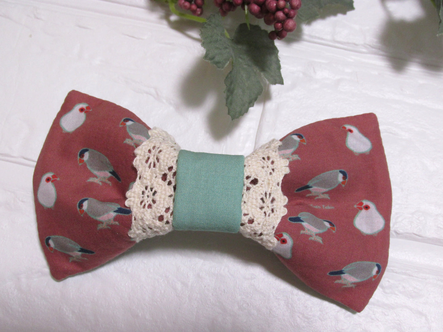 Java Sparrow Ribbon Barrette 1