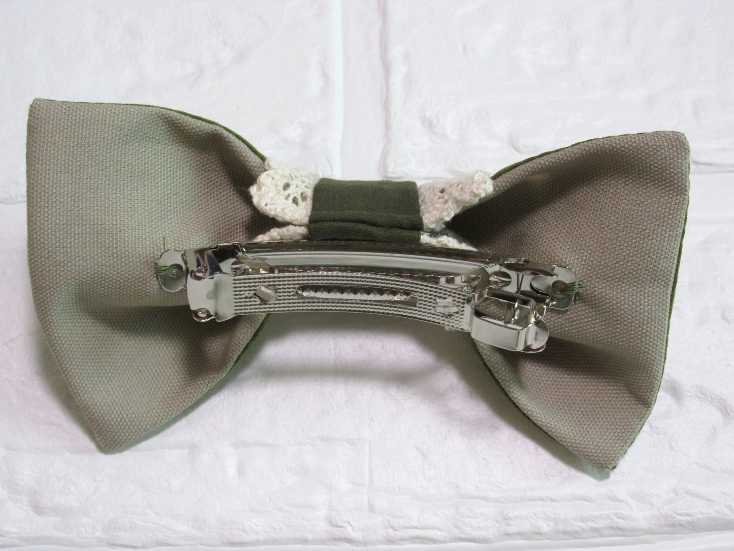 Java Sparrow Ribbon Barrette 2